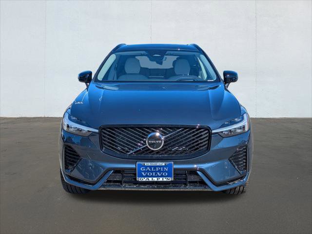 New 2026 Volvo XC60 T8 Ultra w/ Climate Package PRO image 4