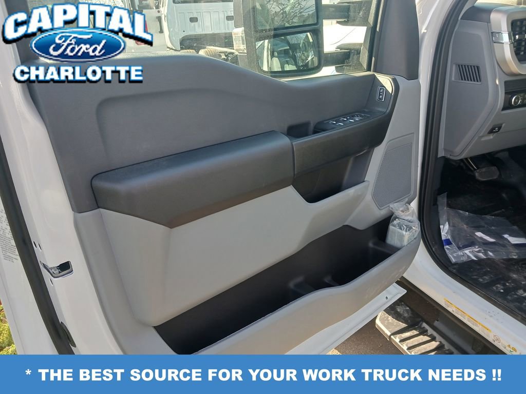 New 2026 Ford F450 XL image 7
