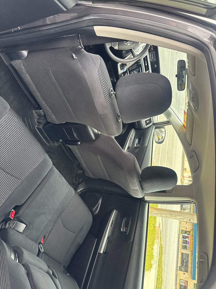 Used 2015 Toyota Prius V Three image 7