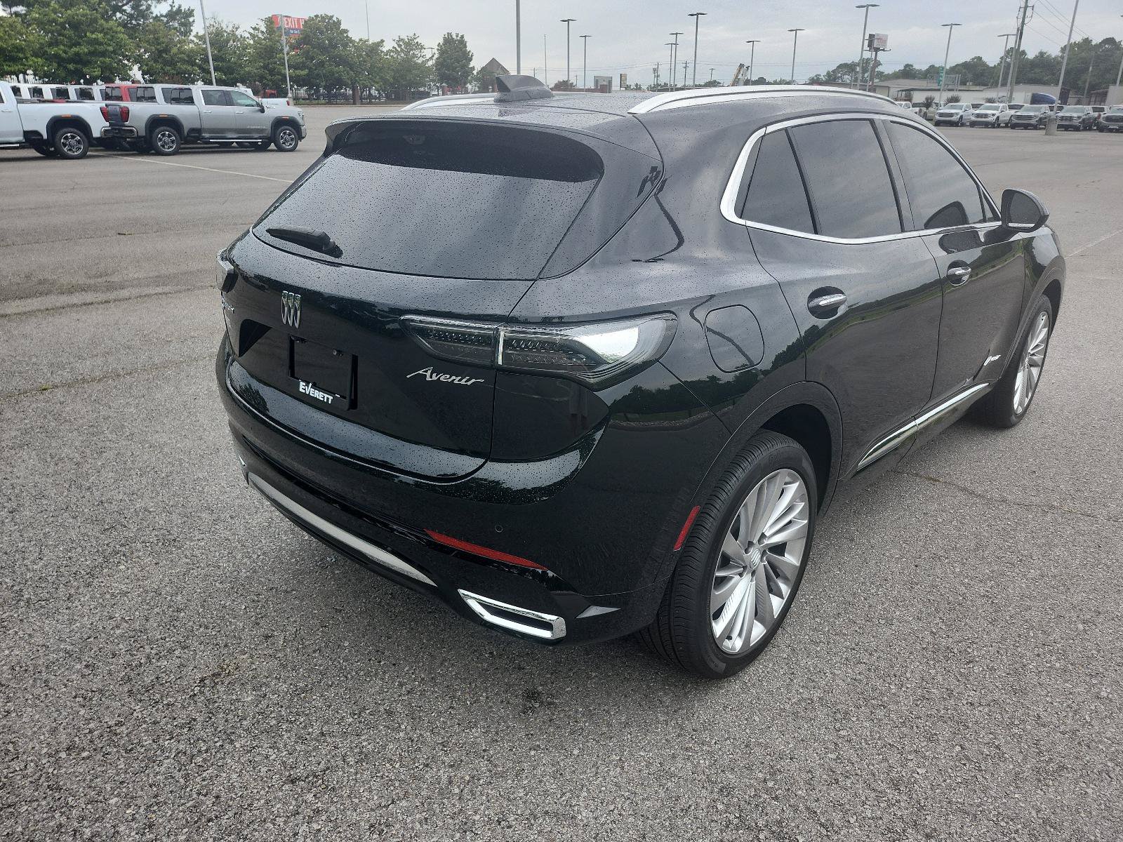 Certified 2025 Buick Envision Avenir AWD/4WD image 3