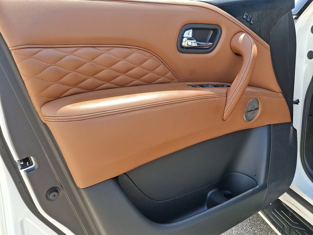 Used 2024 INFINITI QX80 Sensory w/ Cargo Package AWD/4WD image 14