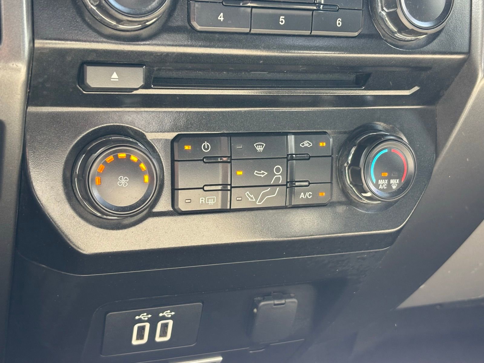 Used 2017 Ford F250 XLT w/ XLT Value Package image 21