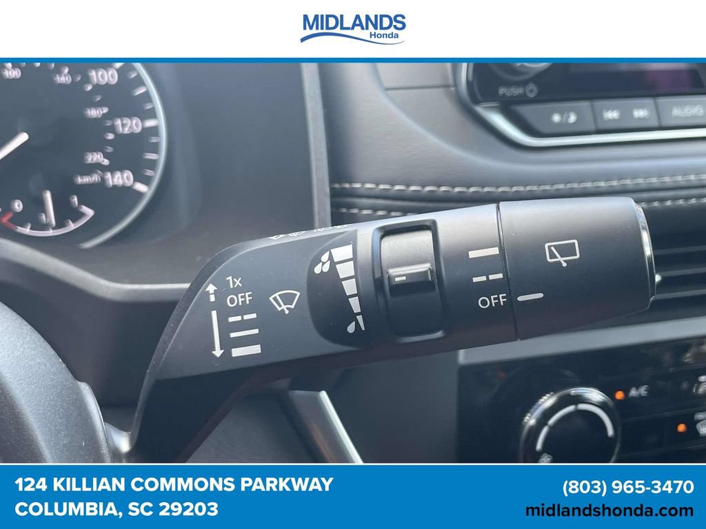 Used 2023 Nissan Rogue S AWD/4WD image 23