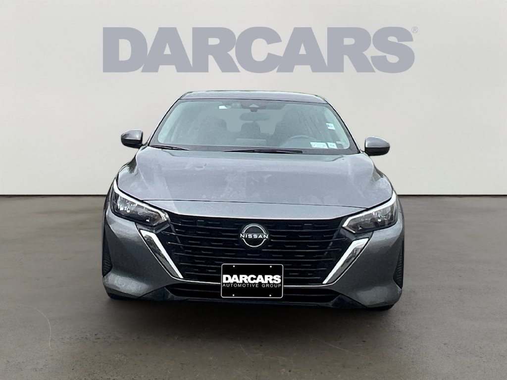 Used 2024 Nissan Sentra SV FWD image 2