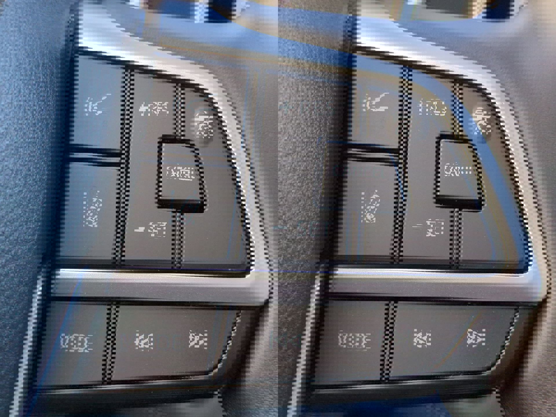 Used 2022 Toyota Highlander XLE image 25