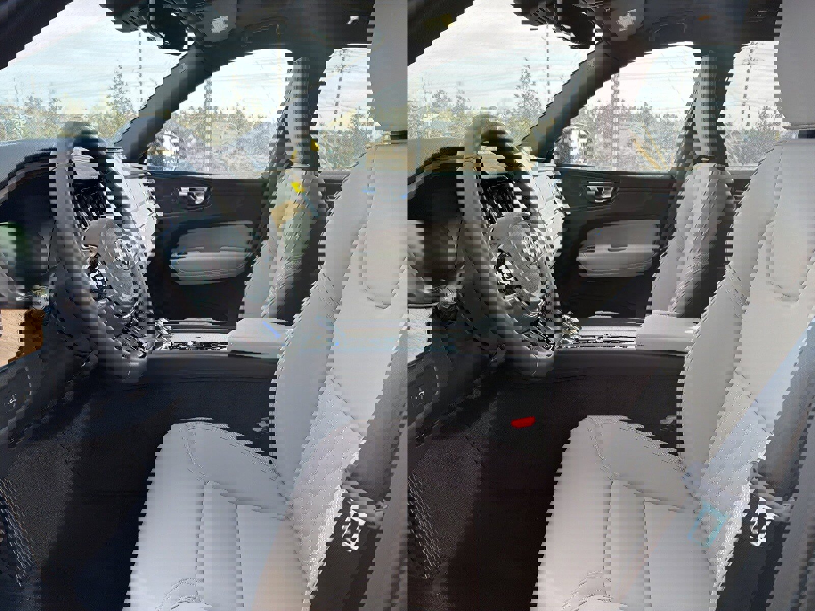 New 2026 Volvo XC60 B5 Plus w/ Protection Package Premier image 12