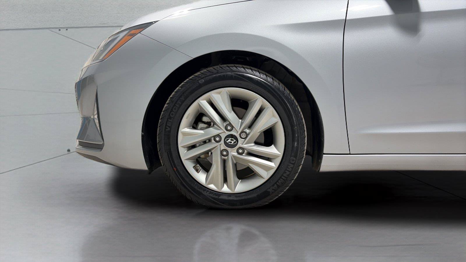 Used 2020 Hyundai Elantra SEL FWD image 29