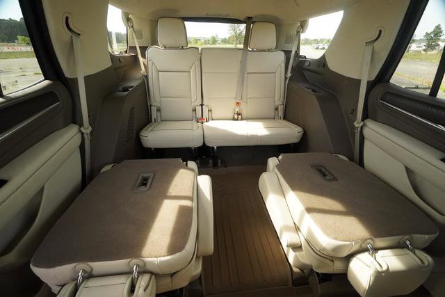 Used 2022 GMC Yukon Denali RWD image 22