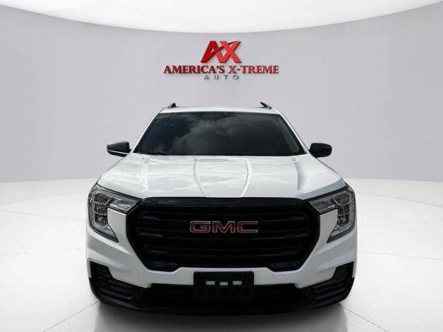 Used 2022 GMC Terrain SLE w/ Driver Convenience Package FWD image 9