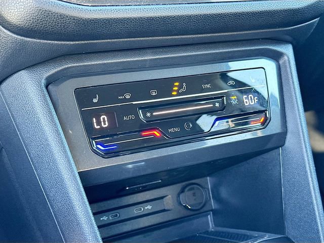 Used 2024 Volkswagen Tiguan SE image 15