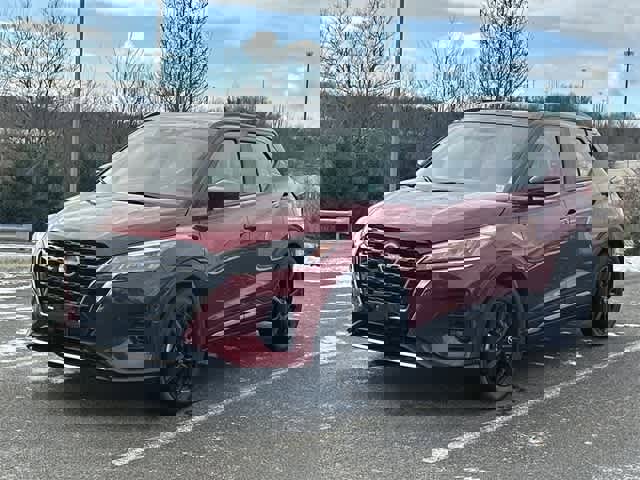 Used 2023 Nissan Kicks SR w/ SR Premium Package