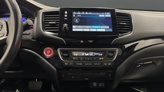 Used 2022 Honda Pilot Touring image 13