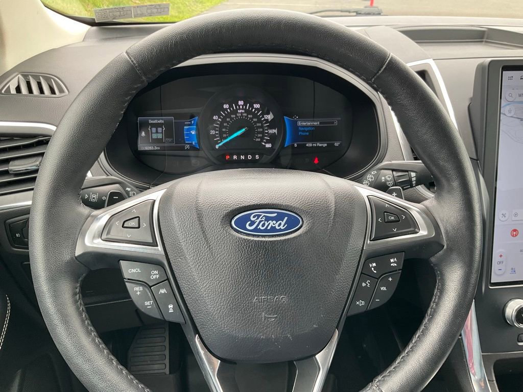 Used 2023 Ford Edge Titanium w/ Equipment Group 301A AWD/4WD image 7