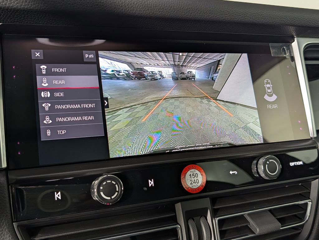 New 2026 Porsche Macan image 32