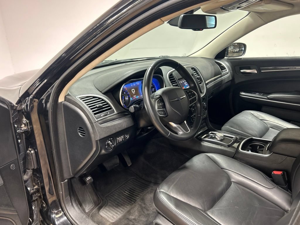 Certified 2018 Chrysler 300 Touring L AWD/4WD image 35