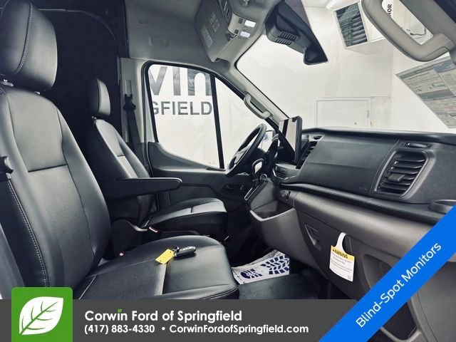New 2026 Ford Transit 250 148 Medium Roof w/ Load Area Protection Package image 10
