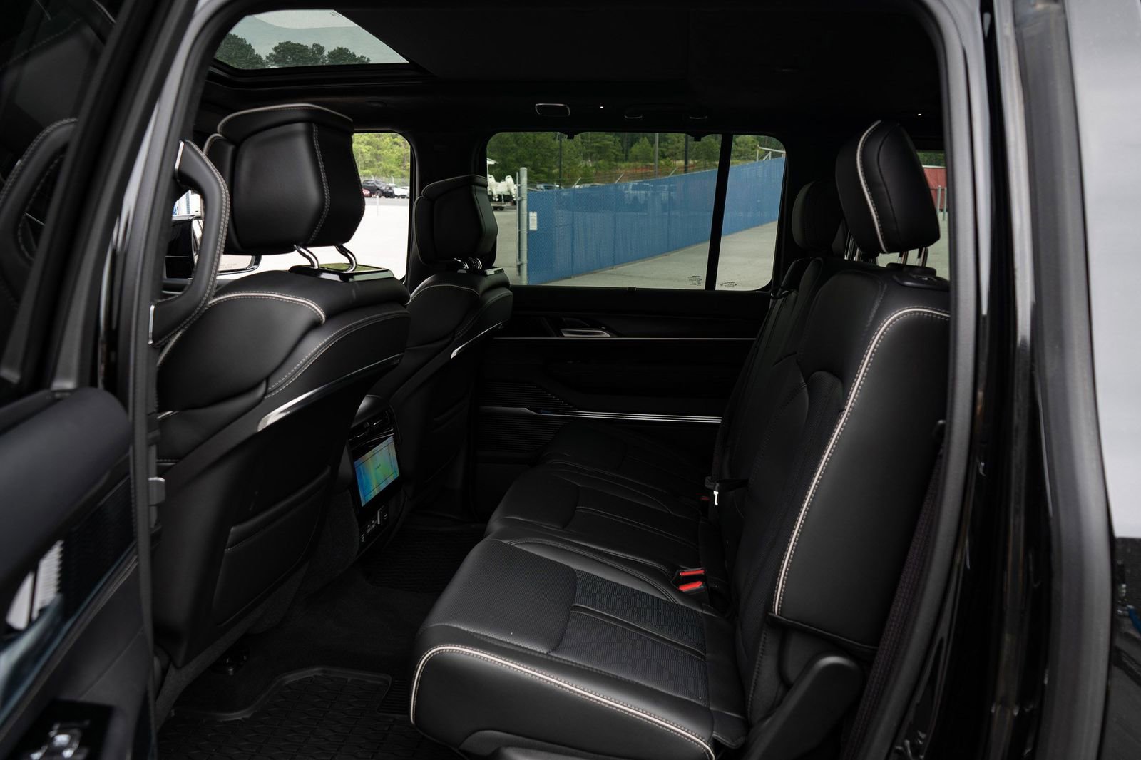 Used 2024 Jeep Grand Wagoneer L Series II w/ Quick Order Packagew 28T image 35