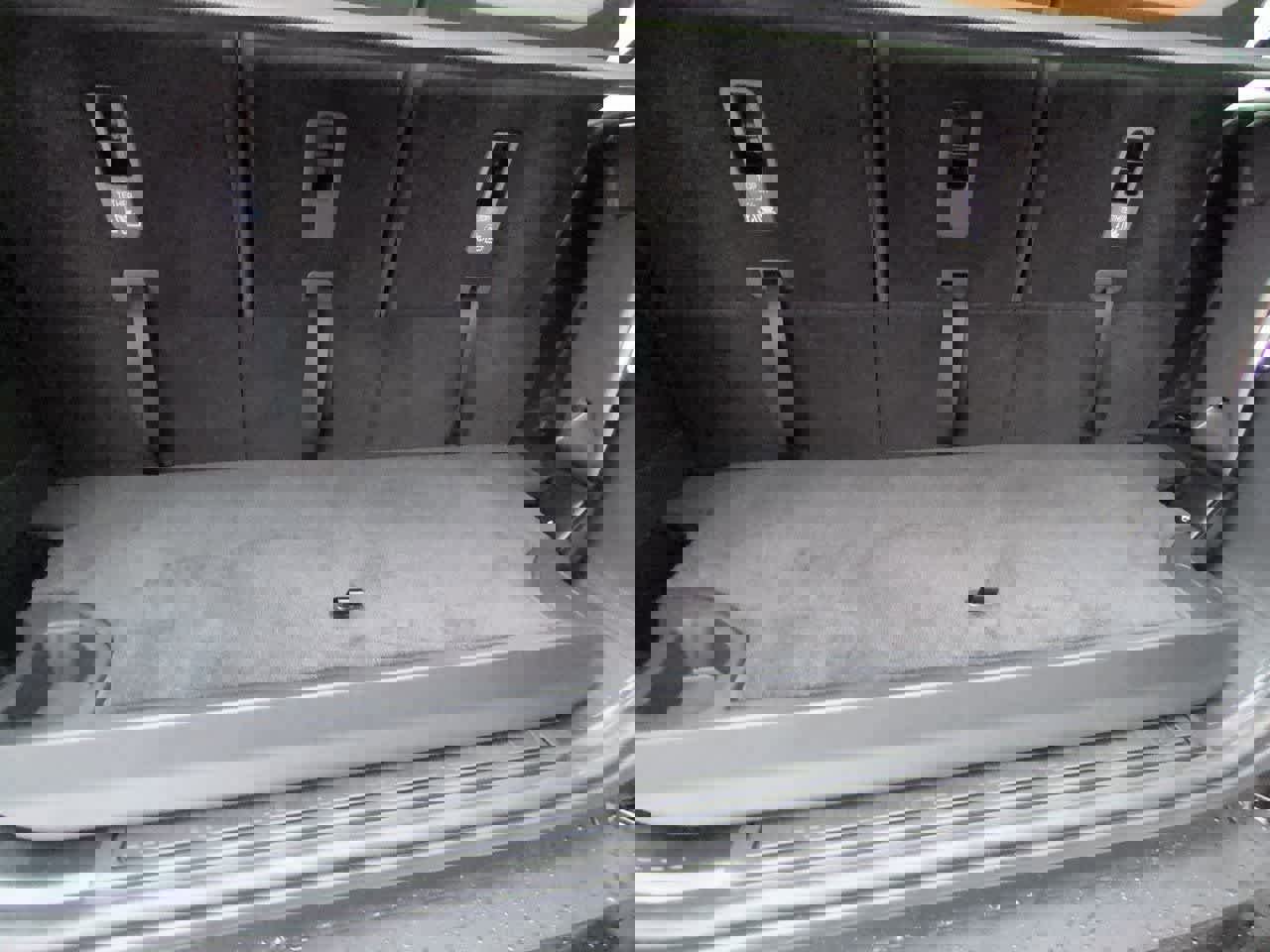 New 2026 Land Rover Defender 130 X-Dynamic SE image 37