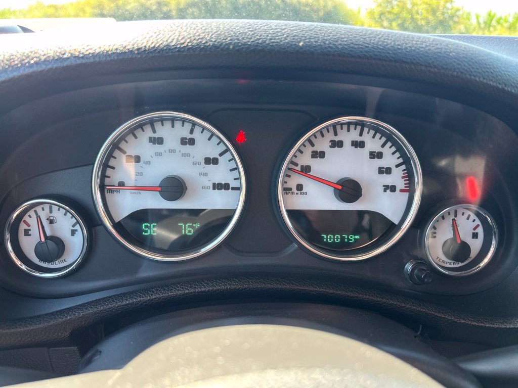 Used 2017 Jeep Wrangler Sport AWD/4WD image 13