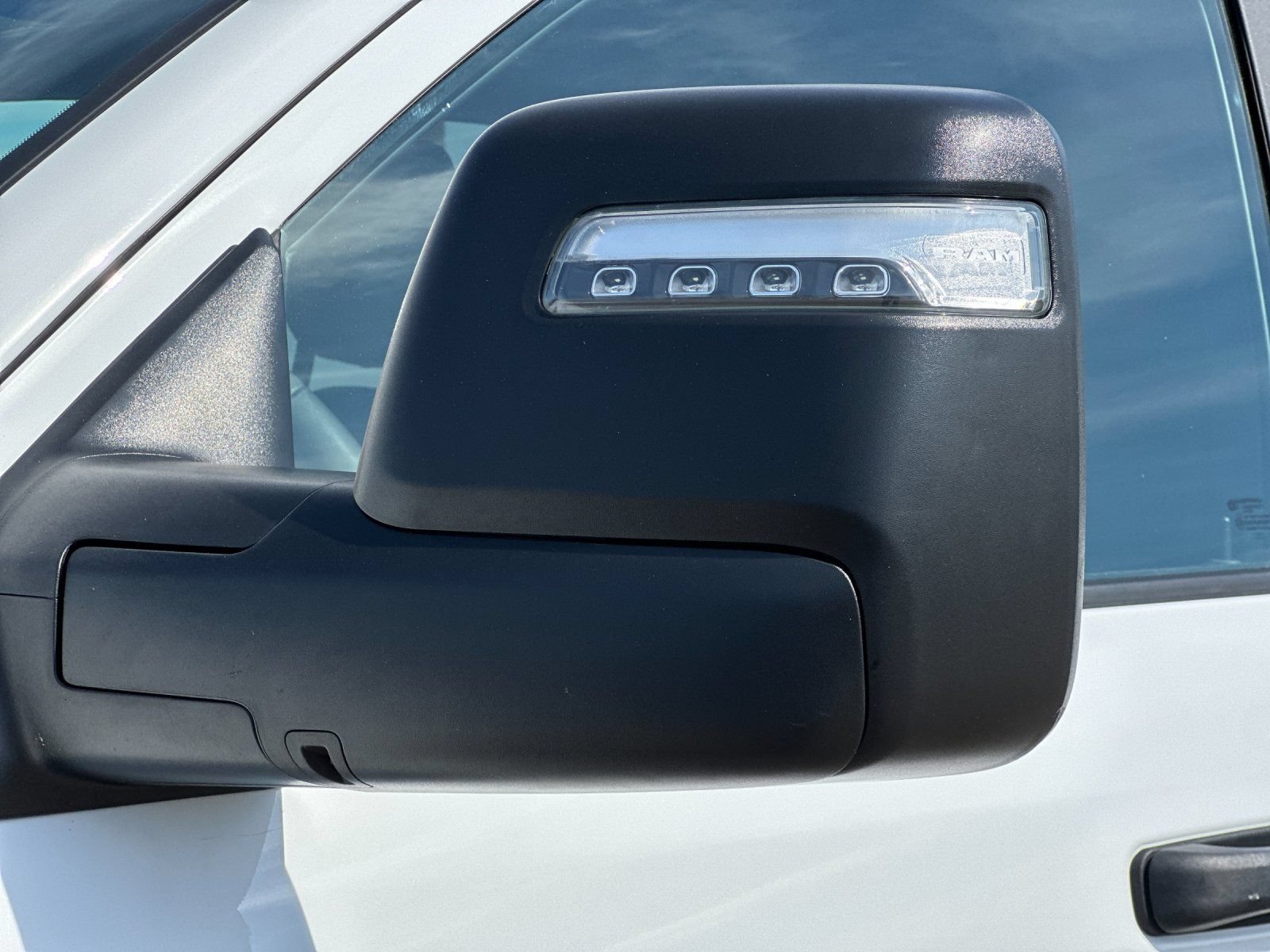 Used 2025 RAM 2500 Big Horn AWD/4WD image 40