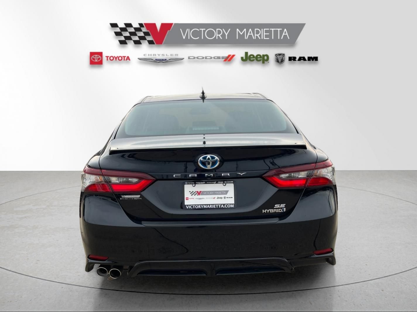 Used 2023 Toyota Camry SE w/ Audio Upgrade Package FWD image 4