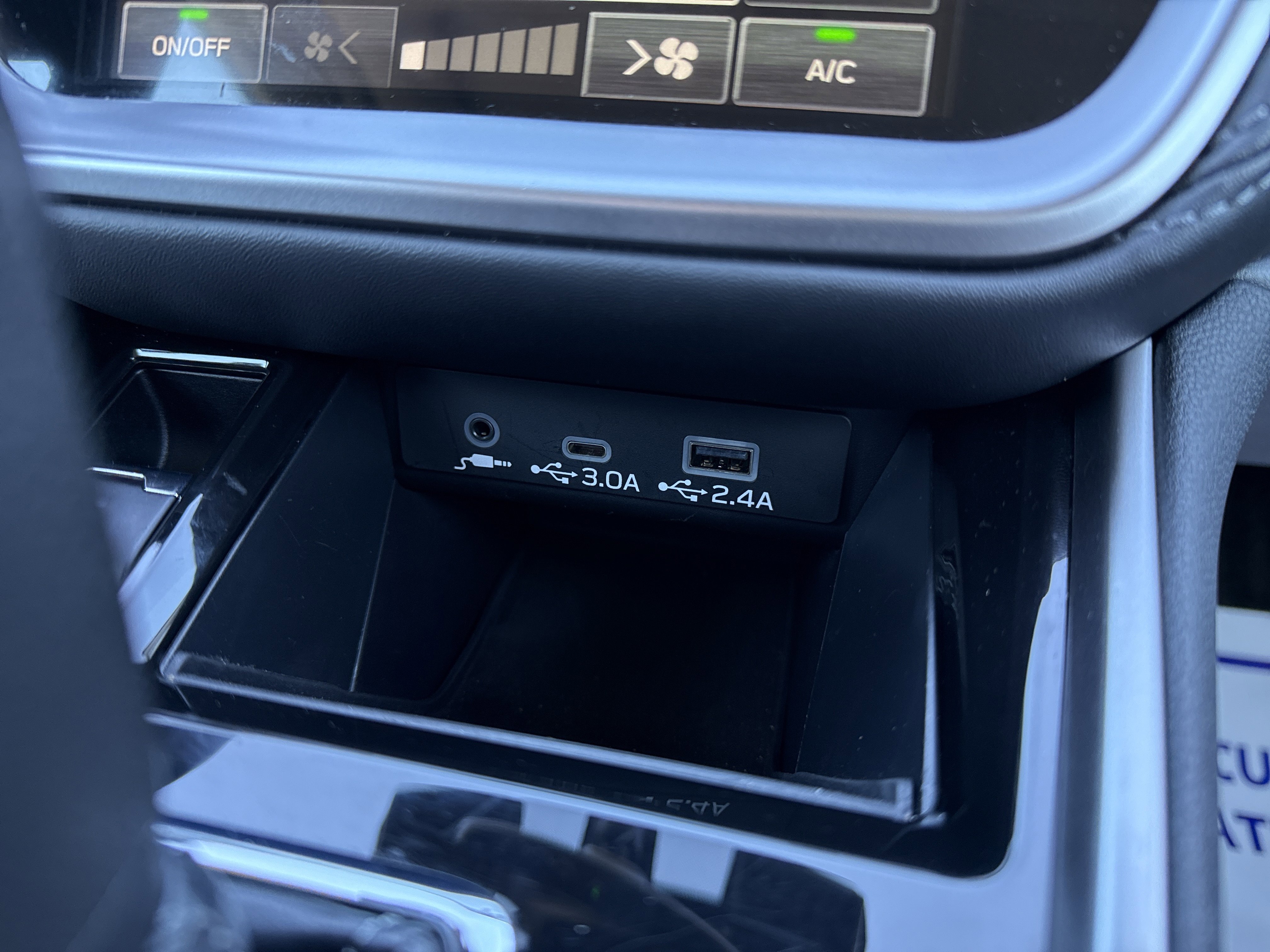 Used 2023 Subaru Outback Limited image 27