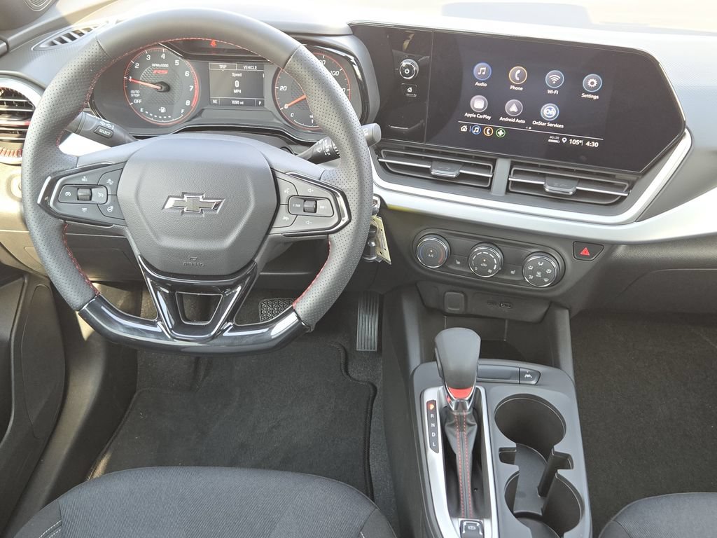 Used 2026 Chevrolet Trax RS w/ Sunroof Package FWD image 22