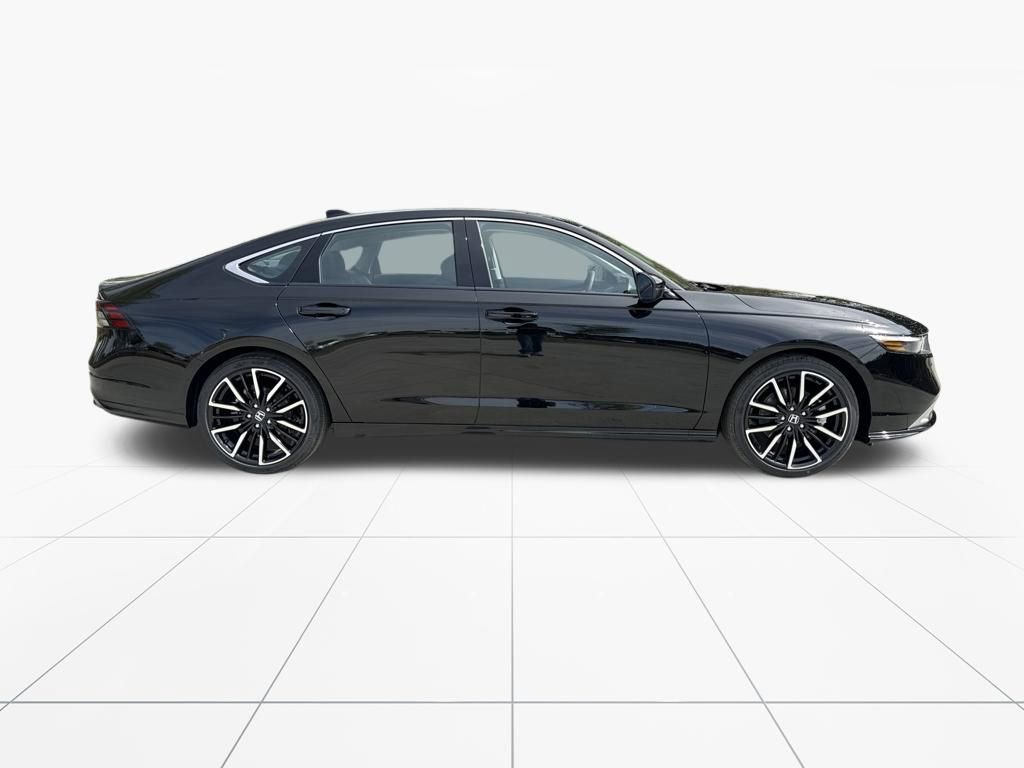 New 2026 Honda Accord Touring image 9