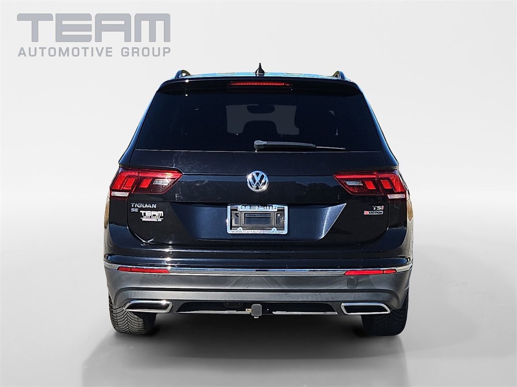 Used 2018 Volkswagen Tiguan SE w/ Panoramic Sunroof Package image 6