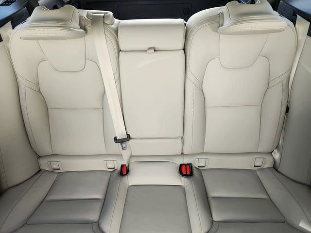 New 2026 Volvo XC60 B5 Ultra w/ Protection Package Premier AWD/4WD image 14