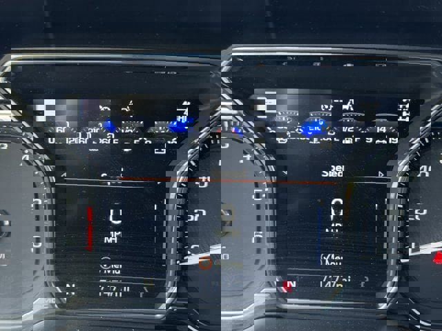 Used 2021 GMC Yukon SLT w/ SLT Premium Package image 16