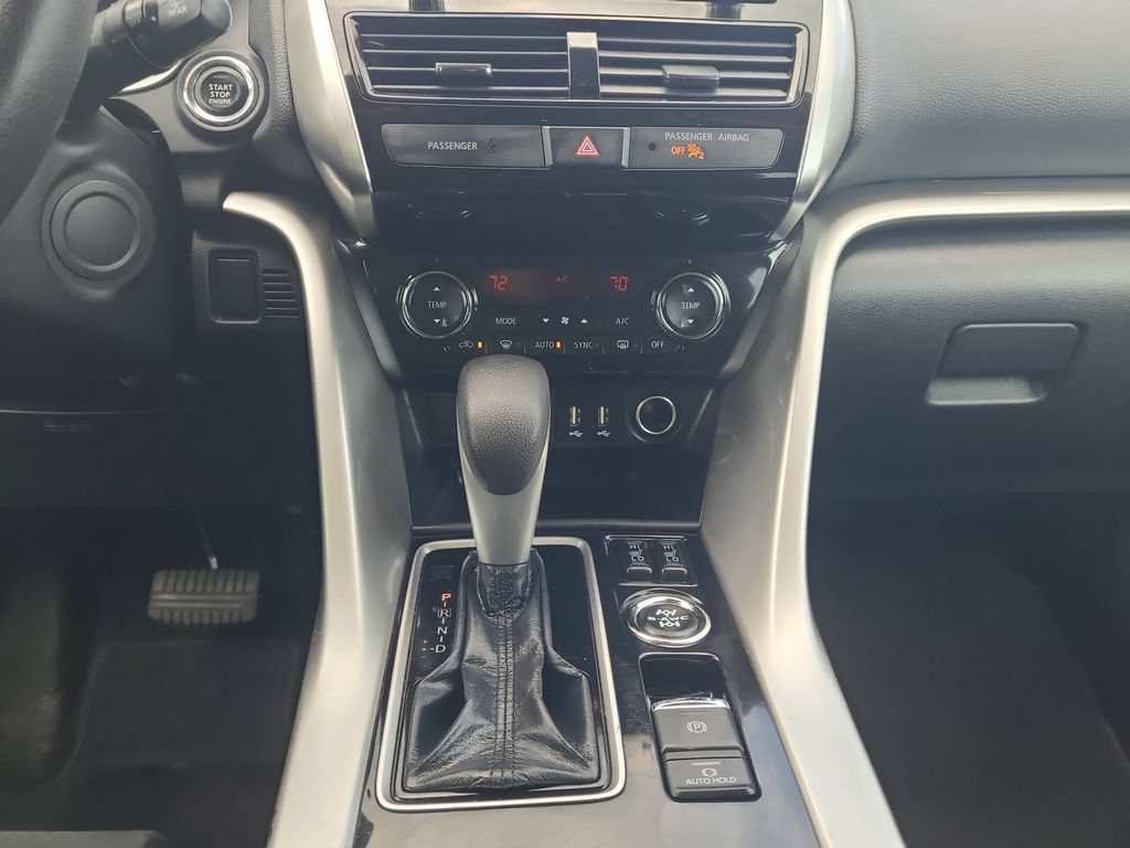 Used 2024 Mitsubishi Eclipse Cross SE AWD/4WD image 11