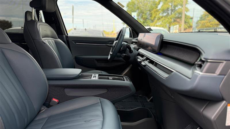 Used 2024 Kia EV9 GT-Line image 28