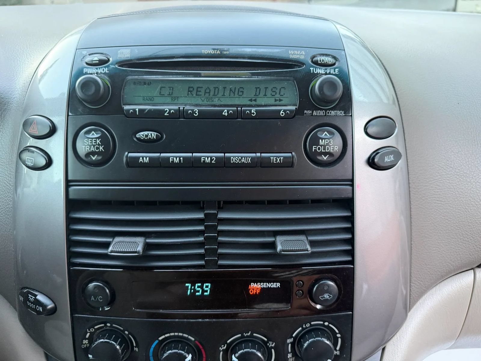 Used 2007 Toyota Sienna CE FWD image 27