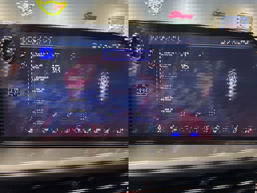 New 2026 Chevrolet Traverse LT w/ Sun and Wheel Package image 38