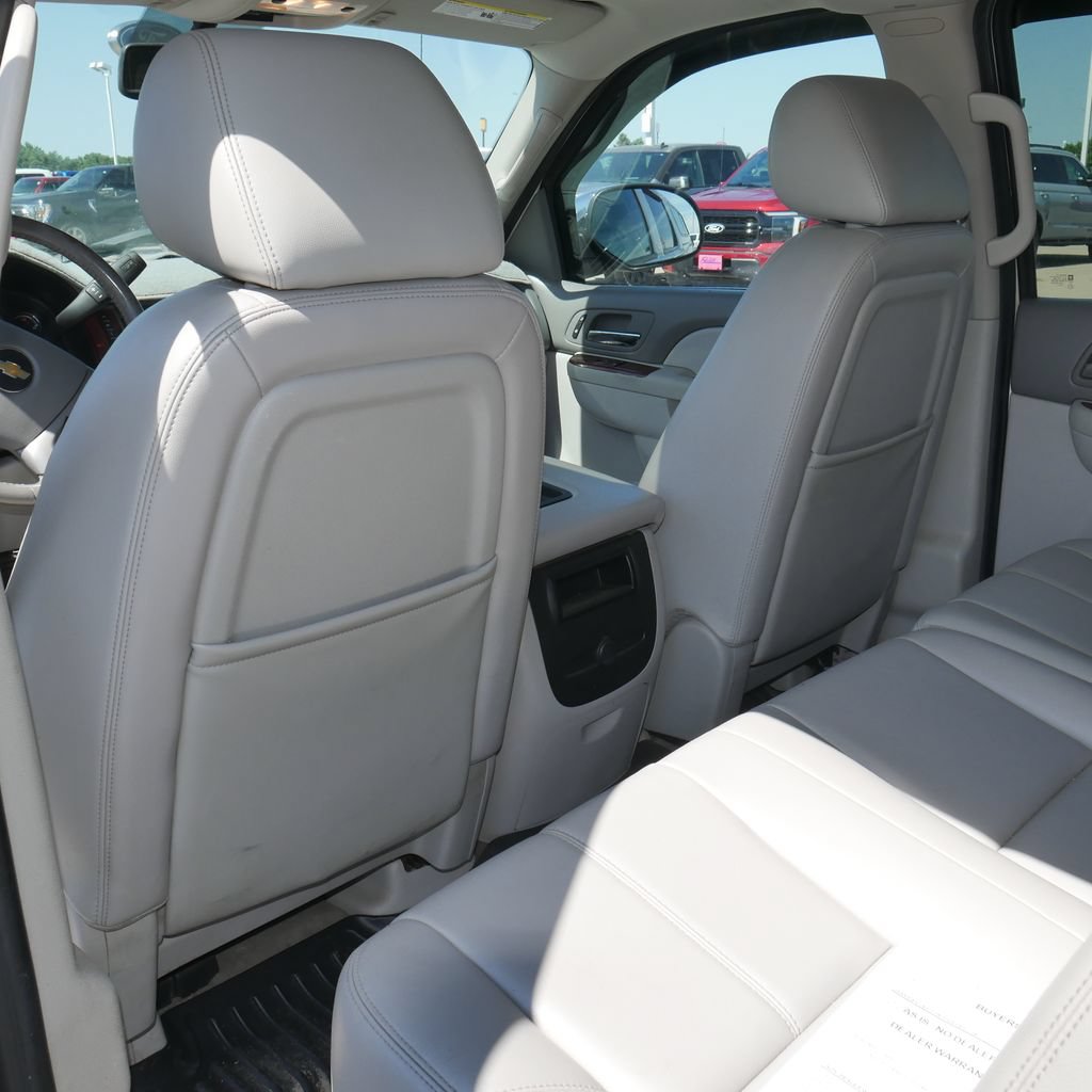 Used 2011 Chevrolet Silverado 1500 LTZ w/ LTZ White Diamond Edition AWD/4WD image 24
