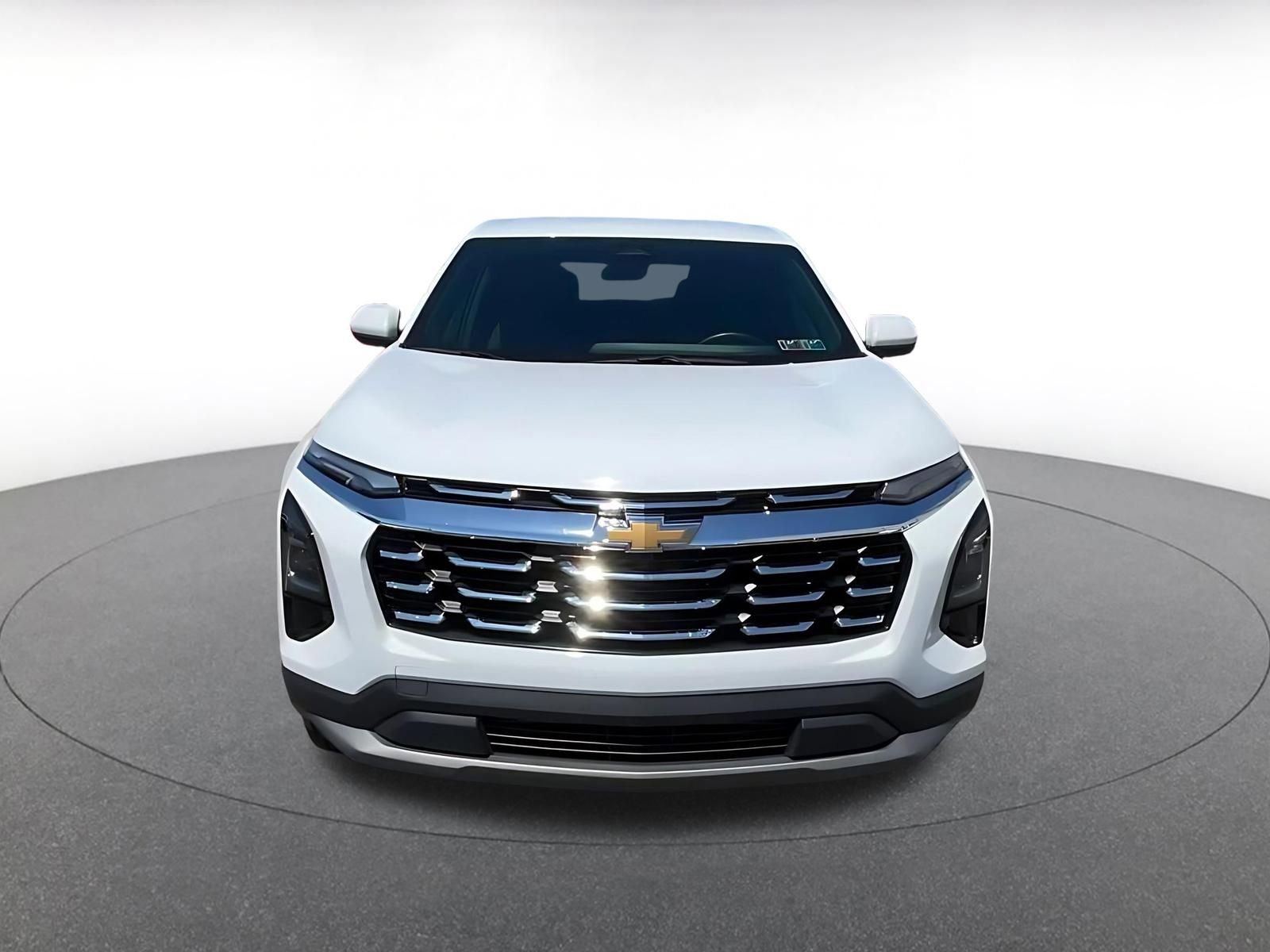 Used 2025 Chevrolet Equinox LT FWD image 4