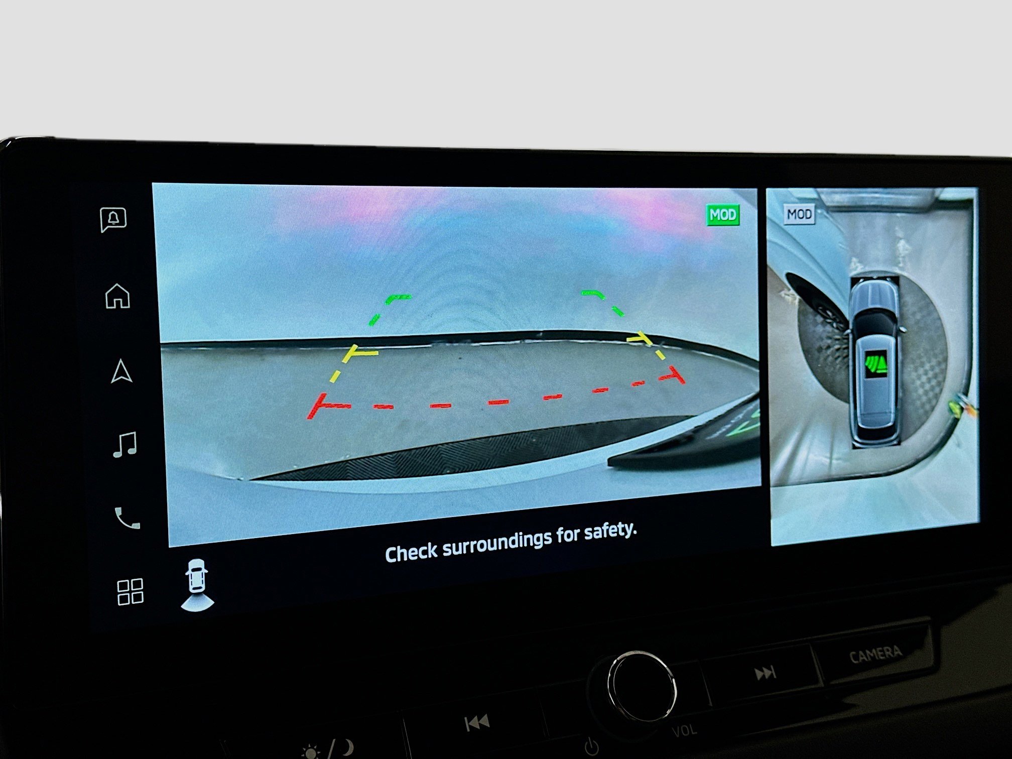 Used 2025 Mitsubishi Outlander SE image 23