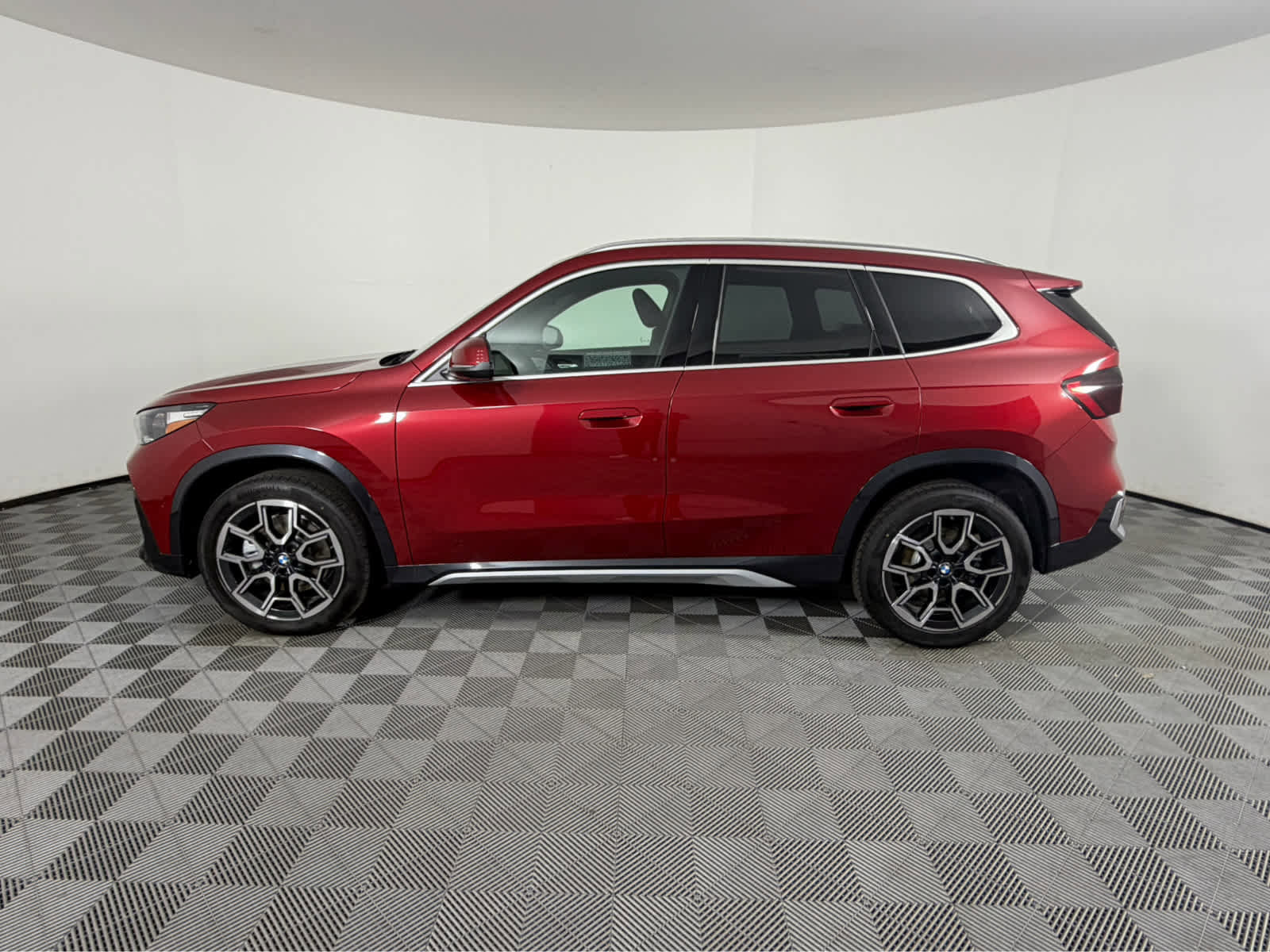 New 2026 BMW X1 xDrive28i w/ Convenience Package image 6