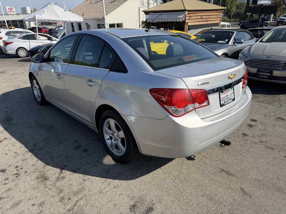 Used 2014 Chevrolet Cruze LT FWD image 4