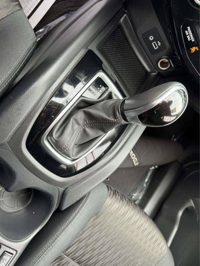Used 2019 Nissan Rogue SV FWD image 37