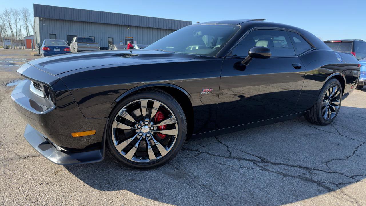 Used 2014 Dodge Challenger SRT8 w/ Harman/Kardon Audio Group image 4