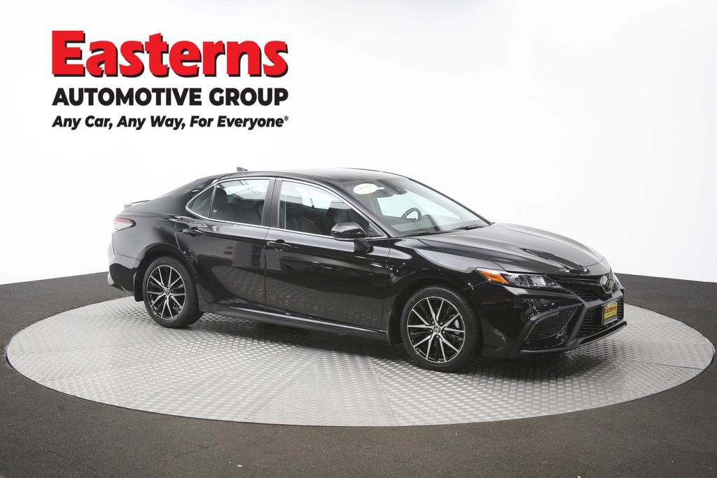 Used 2024 Toyota Camry SE w/ Cold Weather Package FWD image 47