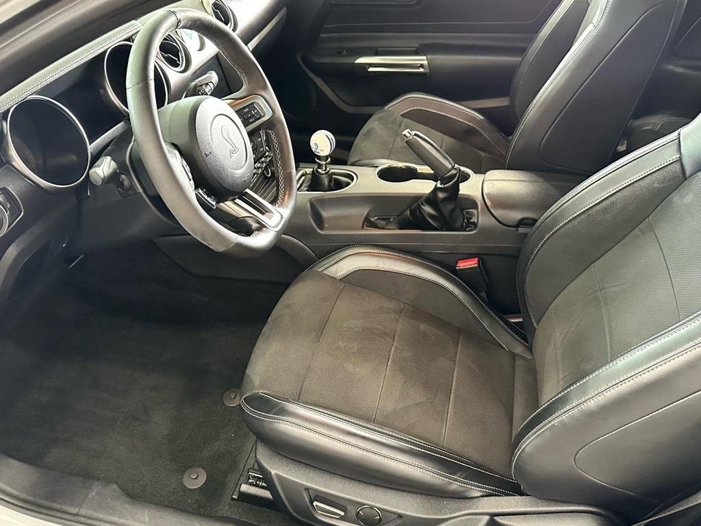 Used 2016 Ford Mustang Shelby GT350 w/ Technology Package image 6