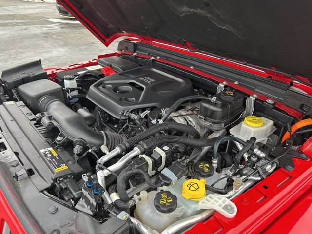 Used 2021 Jeep Wrangler Unlimited Sahara w/ Cold Weather Group image 9