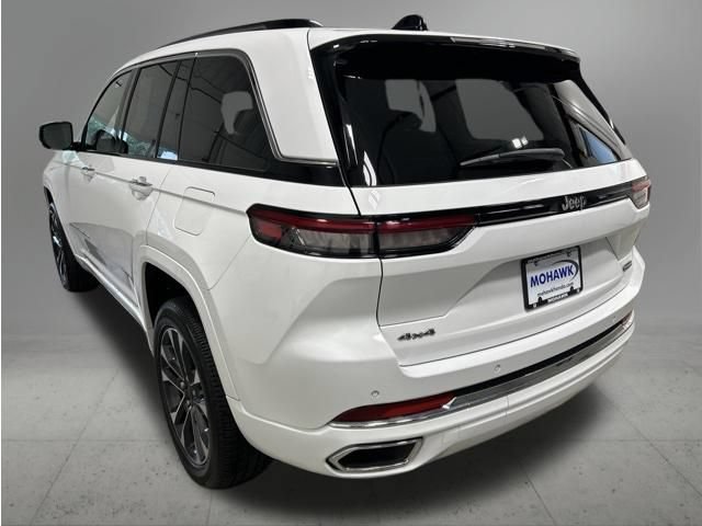 Used 2023 Jeep Grand Cherokee Overland AWD/4WD image 3