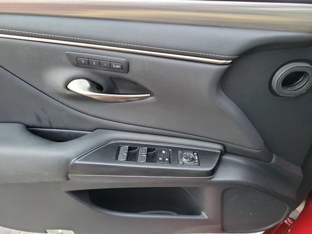 Used 2021 Lexus ES 350 F Sport w/ Accessory Package 2 FWD image 16