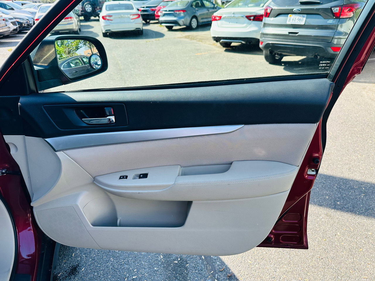 Used 2014 Subaru Outback 2.5i image 24