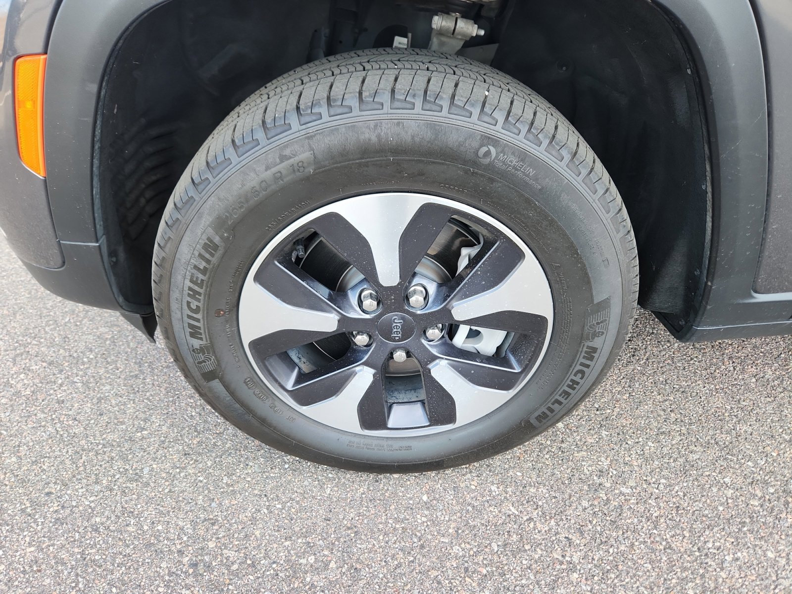 Used 2023 Jeep Grand Cherokee 4WD 4xe image 27