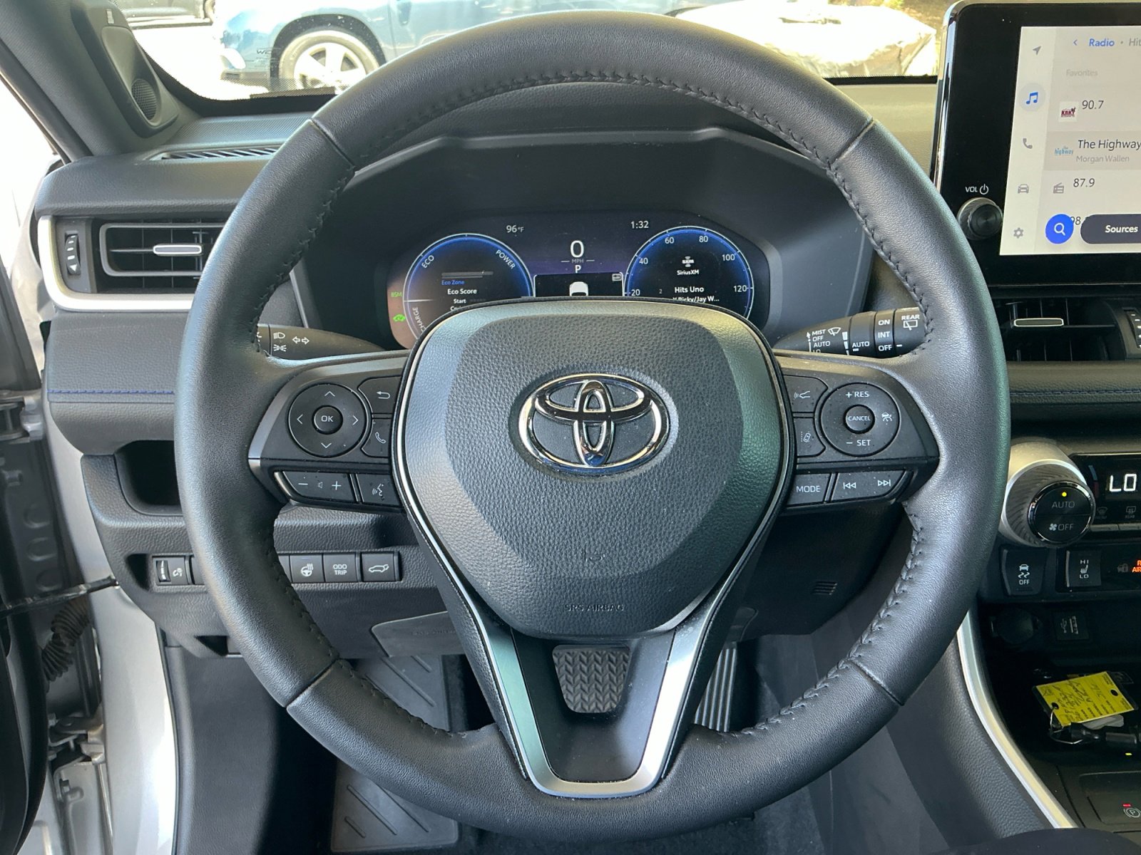 Used 2024 Toyota RAV4 XSE w/ Advanced Technology Package AWD/4WD image 9